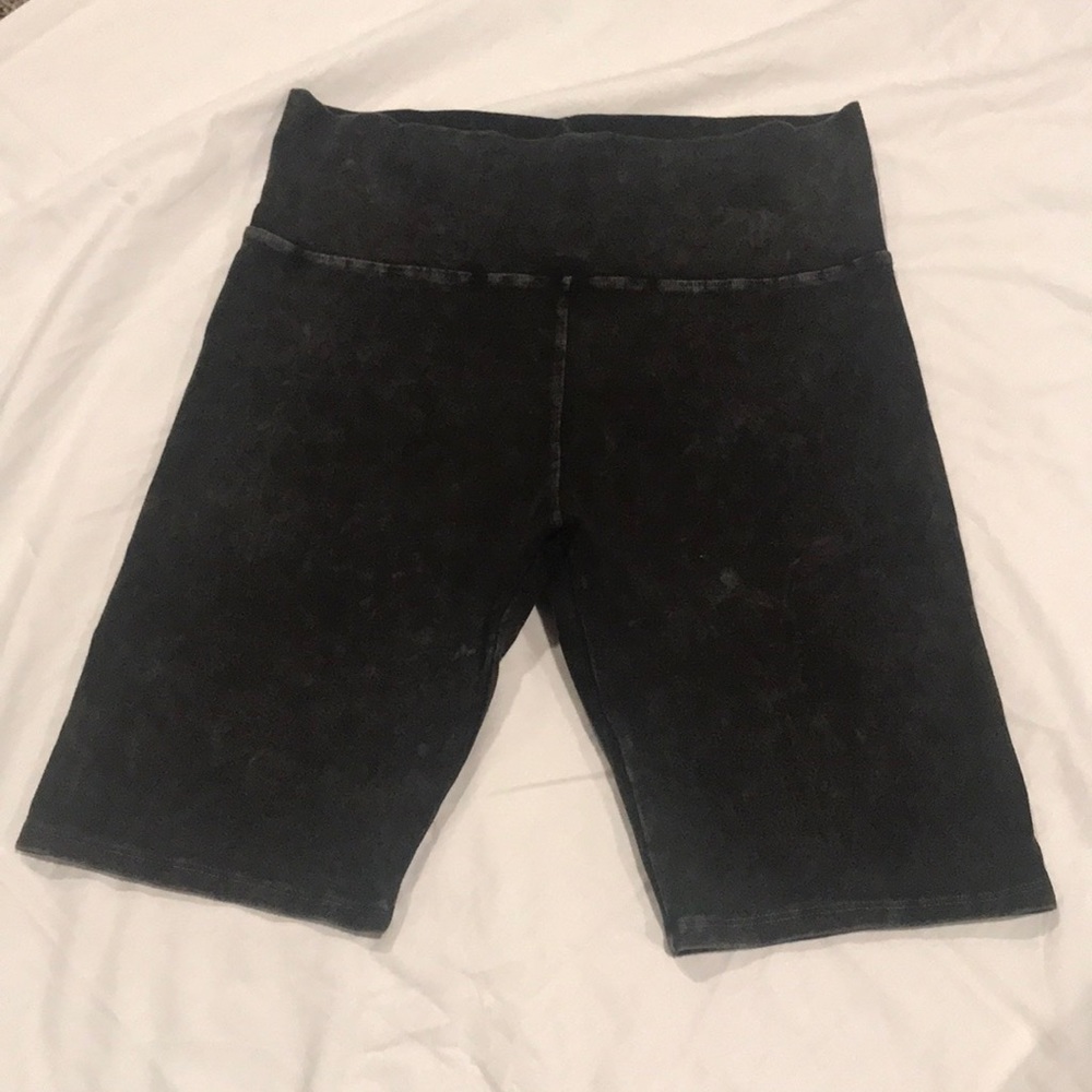Livana Black High Waist Acid Wash Bike Shorts M